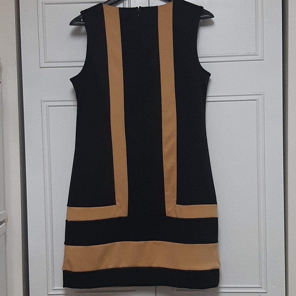 Allen B. Women's Dress - Picture 2 of 4